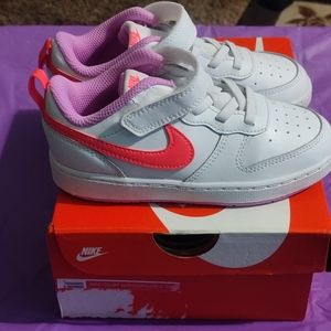 Nike court borough low 2